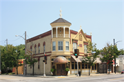 1675 DOUGLAS AVE, a Queen Anne retail building, built in Racine, Wisconsin in 1898.