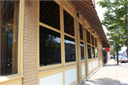 1675 DOUGLAS AVE, a Queen Anne small retail building, built in Racine, Wisconsin in 1898.
