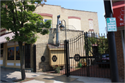 1675 DOUGLAS AVE, a Queen Anne small retail building, built in Racine, Wisconsin in 1898.