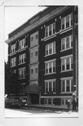 433 W GILMAN ST, a Twentieth Century Commercial apartment/condominium, built in Madison, Wisconsin in 1914.