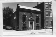 454 W GILMAN ST, a Neoclassical/Beaux Arts industrial bldg/manufacturing facility, built in Madison, Wisconsin in 1926.
