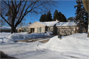 640 SUNSET CIRCLE, a Ranch house, built in Allouez, Wisconsin in 1958.
