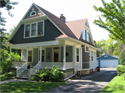 838 S JACKSON ST 838 S JACKSON ST, a Colonial Revival/Georgian Revival house, built in Green Bay, Wisconsin in 1903.