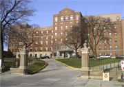 2200 W KILBOURN AVE, a Colonial Revival/Georgian Revival hospital/medical clinic, built in Milwaukee, Wisconsin in 1912.