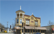 1675 DOUGLAS AVE, a Queen Anne small retail building, built in Racine, Wisconsin in 1898.