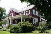 1815 S ONEIDA ST, a Gabled Ell house, built in Appleton, Wisconsin in 1881.
