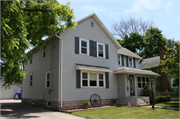 1800 S ONEIDA ST, a Gabled Ell house, built in Appleton, Wisconsin in 1900.