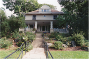 1937 ARLINGTON PL, a American Foursquare house, built in Madison, Wisconsin in 1902.