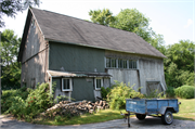 6825 N 91ST ST, a Front Gabled barn, built in Milwaukee, Wisconsin in 1900.
