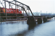 MISSISSIPPI RIVER, NORTH OF CASS ST BRIDGE IN NORTH LA CROSSE, a NA (unknown or not a building) bridge, built in La Crosse, Wisconsin in 1902.