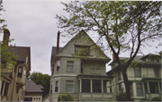 2729 N SUMMIT AVE, a Queen Anne house, built in Milwaukee, Wisconsin in 1896.