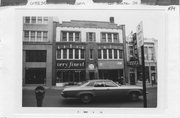 121 STATE ST, a Commercial Vernacular retail building, built in Madison, Wisconsin in 1912.