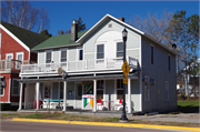 21 N 1ST ST, a Gabled Ell house, built in Bayfield, Wisconsin in 1887.