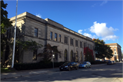 219 WASHINGTON AVE, a Neoclassical/Beaux Arts post office, built in Oshkosh, Wisconsin in 1929.