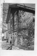 811 WILLIAMSON ST, a Front Gabled blacksmith shop, built in Madison, Wisconsin in 1872.