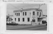 802 WILLIAMSON ST, a Commercial Vernacular tavern/bar, built in Madison, Wisconsin in 1904.