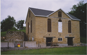 W6303 HEFTY RD, a Astylistic Utilitarian Building barn, built in Washington, Wisconsin in 1861.