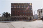 235 E PITTSBURGH ST, a Neoclassical/Beaux Arts industrial bldg/manufacturing facility, built in Milwaukee, Wisconsin in 1922.