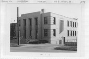 117 E WILSON ST, a Art/Streamline Moderne small office building, built in Madison, Wisconsin in 1942.