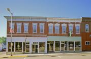 141 E MAPLE ST, a Italianate retail building, built in Lancaster, Wisconsin in 1892.