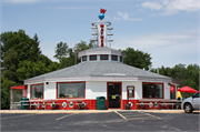 1331 WASHINGTON AVE, a Octagon large retail building, built in Cedarburg, Wisconsin in 1960.