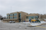5515 MEDICAL, a Contemporary recreational building/gymnasium, built in Madison, Wisconsin in 1967.