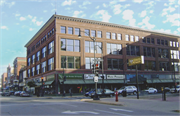 400 MAIN ST, a Commercial Vernacular large retail building, built in La Crosse, Wisconsin in 1903.