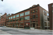 224 E CHICAGO ST, a Astylistic Utilitarian Building industrial building, built in Milwaukee, Wisconsin in 1917.