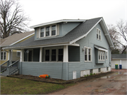 216 WOODLAWN AVE 216 WOODLAWN AVE, a Bungalow house, built in Green Bay, Wisconsin in 1927.