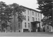 601 S BEAUMONT RD, a Italianate school – elem/middle/jr high/high, built in Prairie du Chien, Wisconsin in 1872.