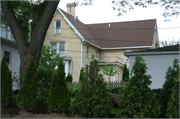 381 W MADISON ST, a Early Gothic Revival house, built in Waterloo, Wisconsin in 1868.