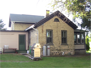 W2803 U.S. HIGHWAY 18, a Gabled Ell house, built in Jefferson, Wisconsin in 1880.