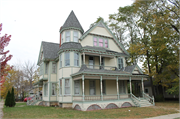 323 ST. LAWRENCE AVE 323 ST. LAWRENCE AVE, a Queen Anne house, built in Beloit, Wisconsin in 1885.