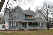 803 SHERWOOD DR NW, a Gabled Ell house, built in Beloit, Wisconsin in 1880.