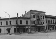 203-207 KING ST, a Italianate large retail building, built in Madison, Wisconsin in 1882.