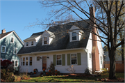 1621 RUST ST, a Colonial Revival/Georgian Revival house, built in Eau Claire, Wisconsin in 1936.