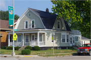 3400 WASHINGTON AVE, a Dutch Colonial Revival house, built in Racine, Wisconsin in 1922.