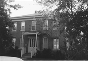 1018 S 6TH ST, a Italianate house, built in La Crosse, Wisconsin in 1884.