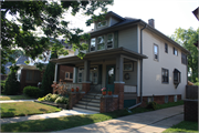 3517 WASHINGTON AVE, a American Foursquare house, built in Racine, Wisconsin in 1910.