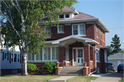 3610 WASHINGTON AVE, a American Foursquare house, built in Racine, Wisconsin in 1920.