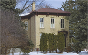 4310 WASHINGTON AVE, a Italianate house, built in Racine, Wisconsin in 1868.