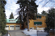 3908 WASHINGTON AVE, a Prairie School house, built in Racine, Wisconsin in 1927.