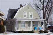 3400 WASHINGTON AVE, a Dutch Colonial Revival house, built in Racine, Wisconsin in 1922.