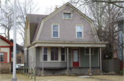 2931 WASHINGTON AVE, a Dutch Colonial Revival house, built in Racine, Wisconsin in 1909.