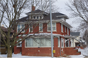 3500 WASHINGTON AVE, a American Foursquare house, built in Racine, Wisconsin in 1922.