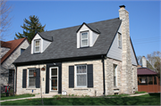 846 S 77TH ST, a Colonial Revival/Georgian Revival house, built in West Allis, Wisconsin in 1937.