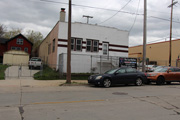 1713 W PIERCE ST, a Astylistic Utilitarian Building warehouse, built in Milwaukee, Wisconsin in 1940.