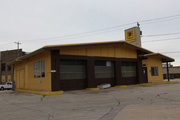 1669 S 1ST ST (S HALF), a Astylistic Utilitarian Building industrial bldg/manufacturing facility, built in Milwaukee, Wisconsin in 1910.