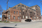 836 E BAY ST, a Twentieth Century Commercial small office building, built in Milwaukee, Wisconsin in 1918.