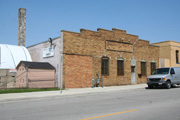 1417 N Vel R. Phillips Ave (AKA 1417 N 4TH ST), a Astylistic Utilitarian Building industrial bldg/manufacturing facility, built in Milwaukee, Wisconsin in 1912.